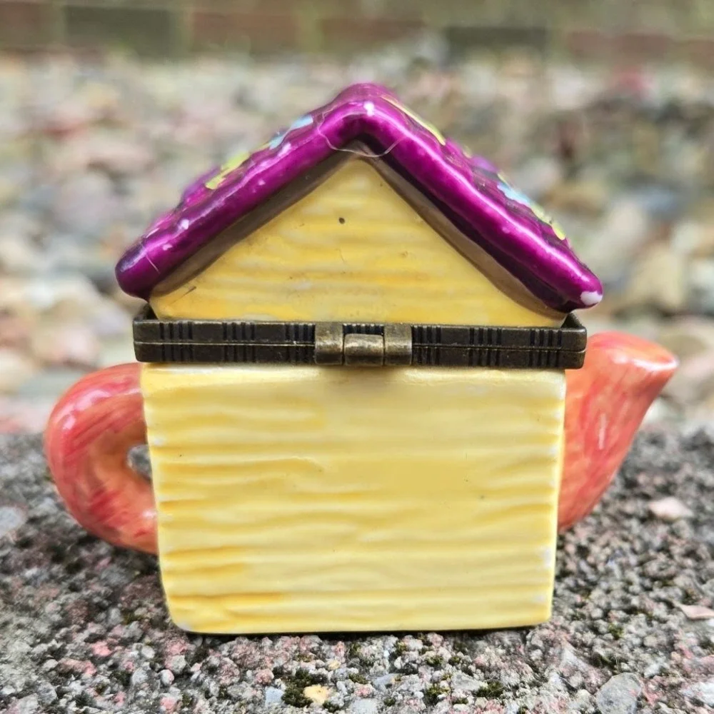 Vintage Trinket Box Ceramic Teapot Birdhouse Bluebird Purple Flowers - Picture 6 of 8